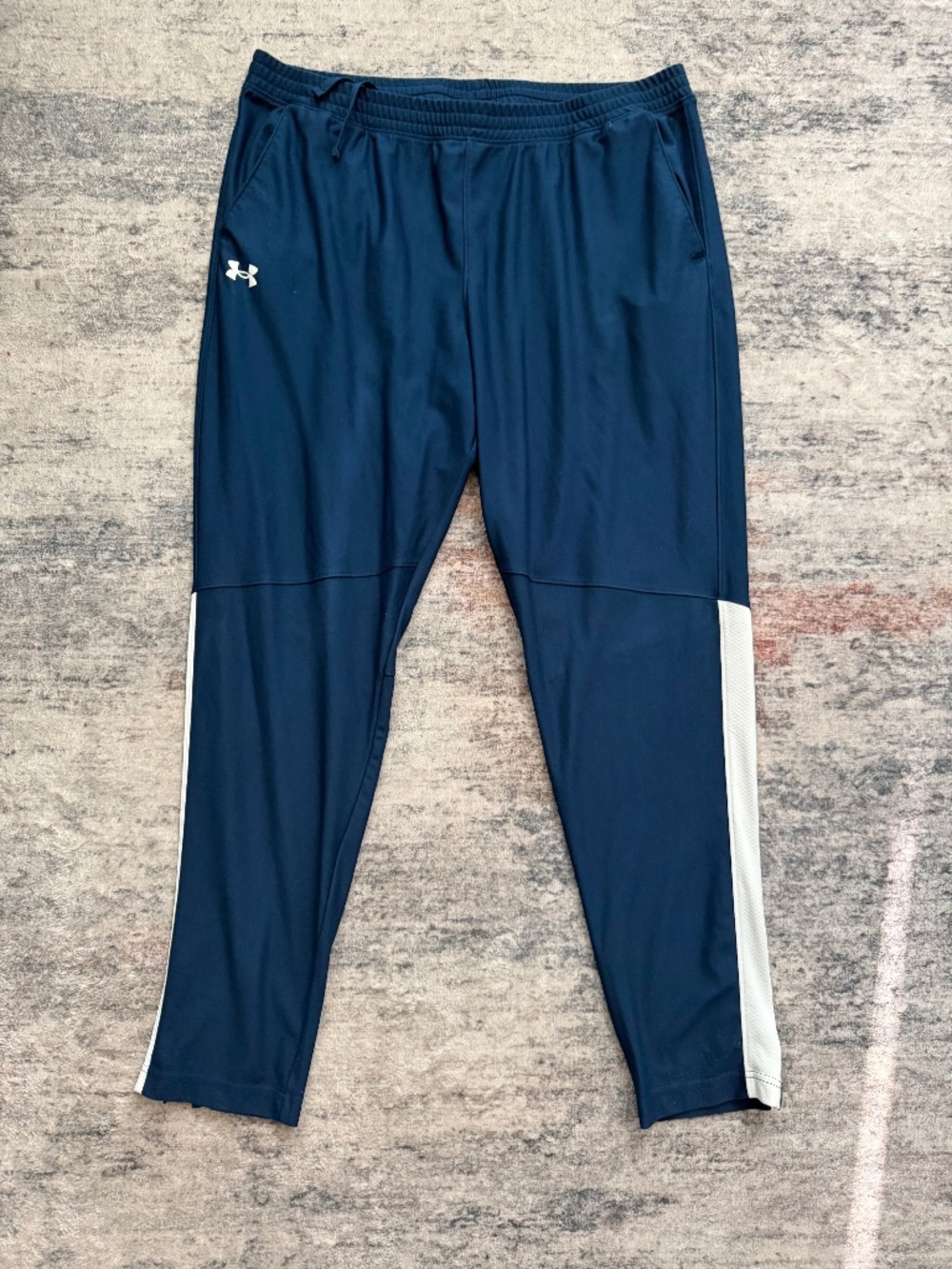 Under Armour Men’s Navy Blue Track Pants White Side Panels Athletic